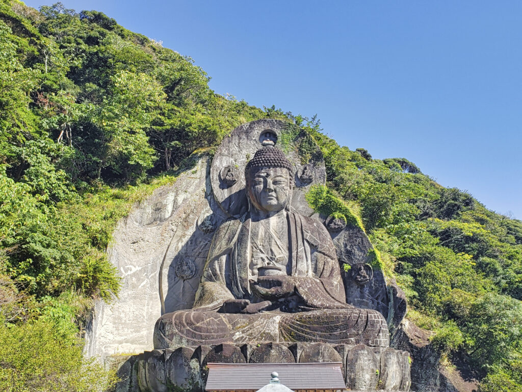 鋸山日本寺