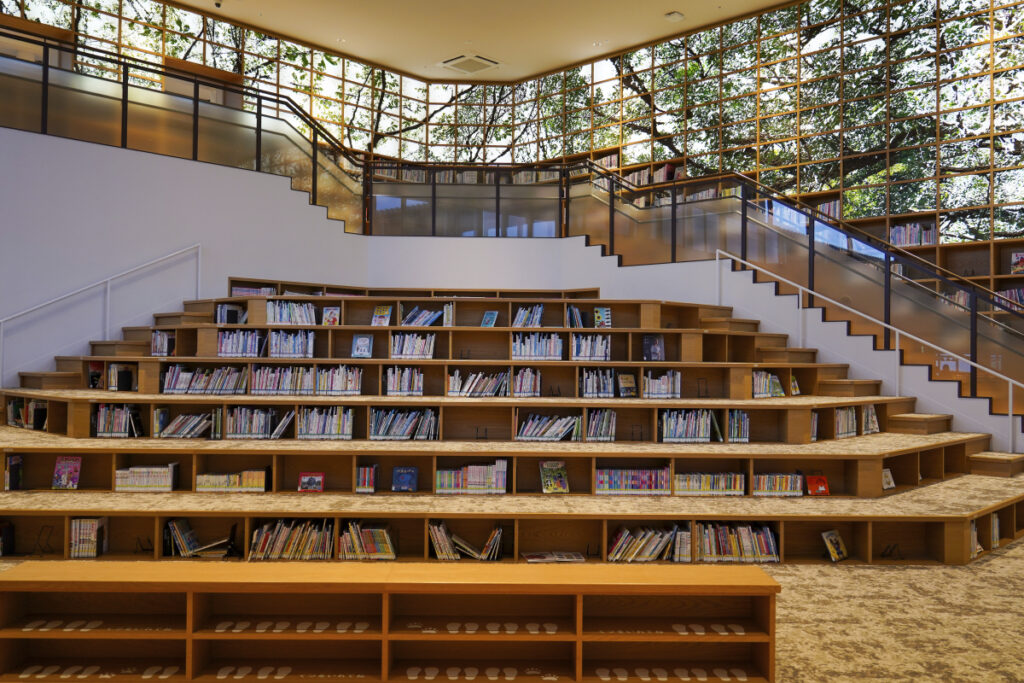 和歌山市民図書館