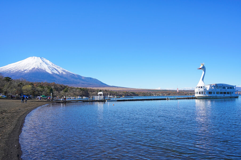 旭日丘湖畔緑地公園 山梨県