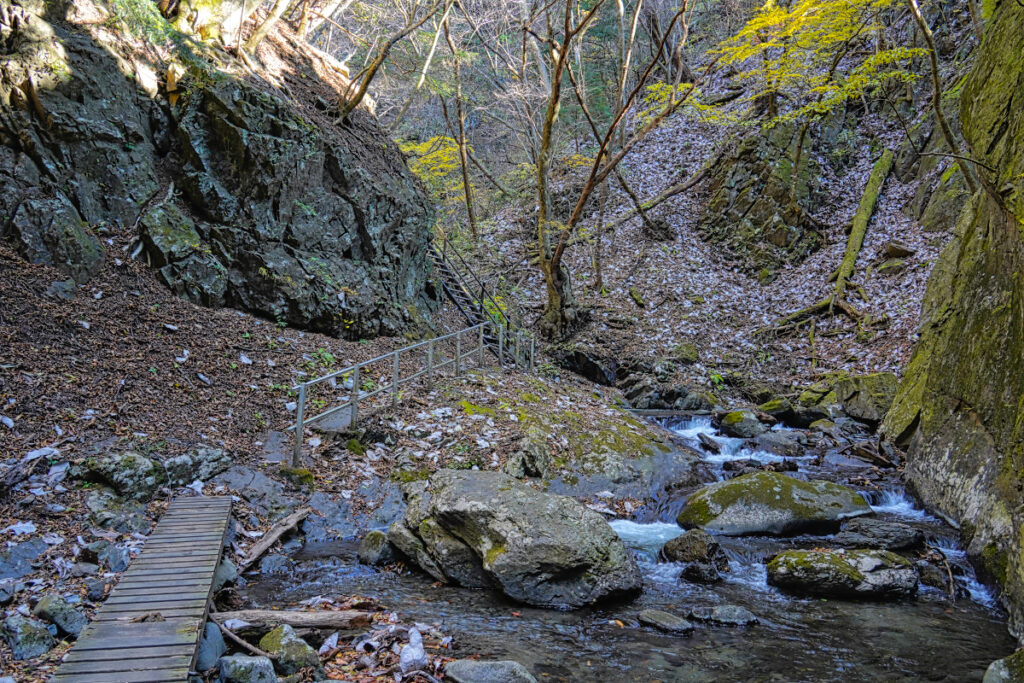 板敷渓谷 板敷大滝 山梨県