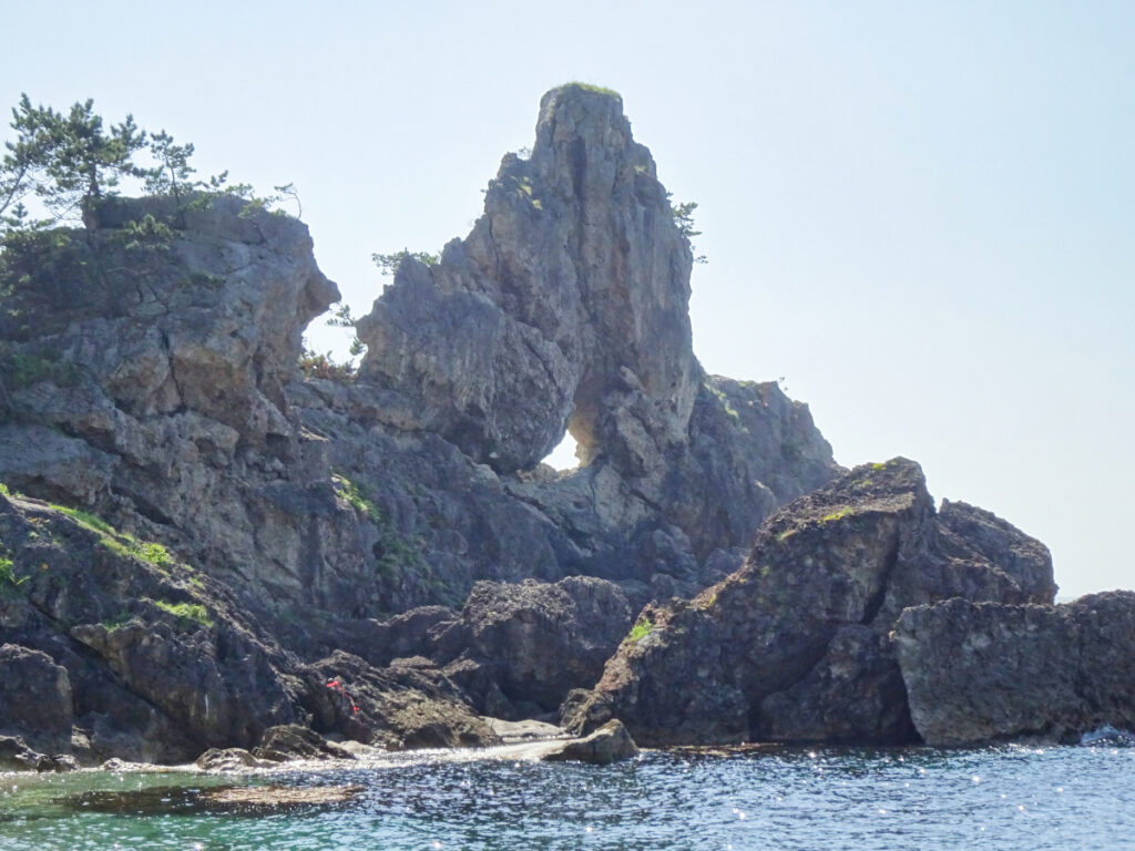 曽々木海岸 窓岩
