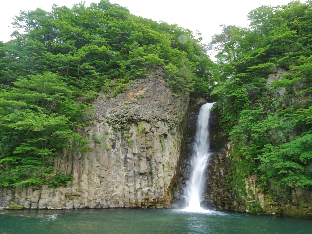 銚子の滝 青森県