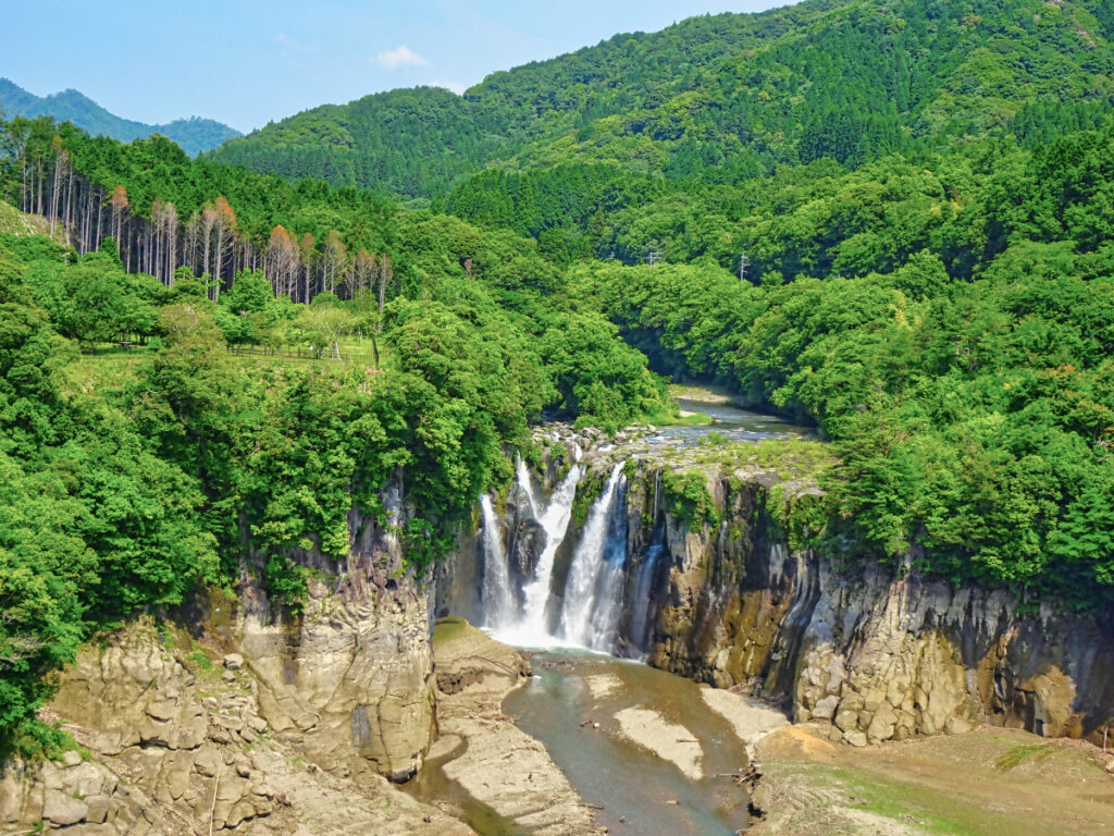 ままこ滝(すきむらんど) 宮崎県