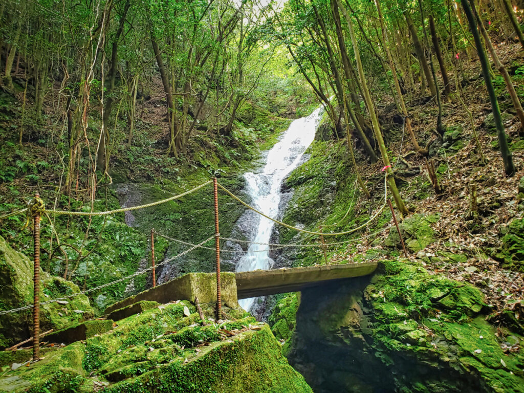 とどろの滝 徳島県