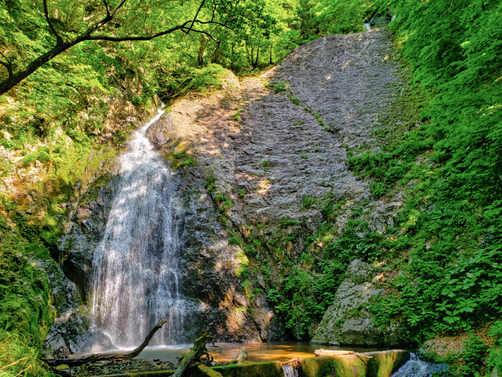 白糸の滝 秋田県