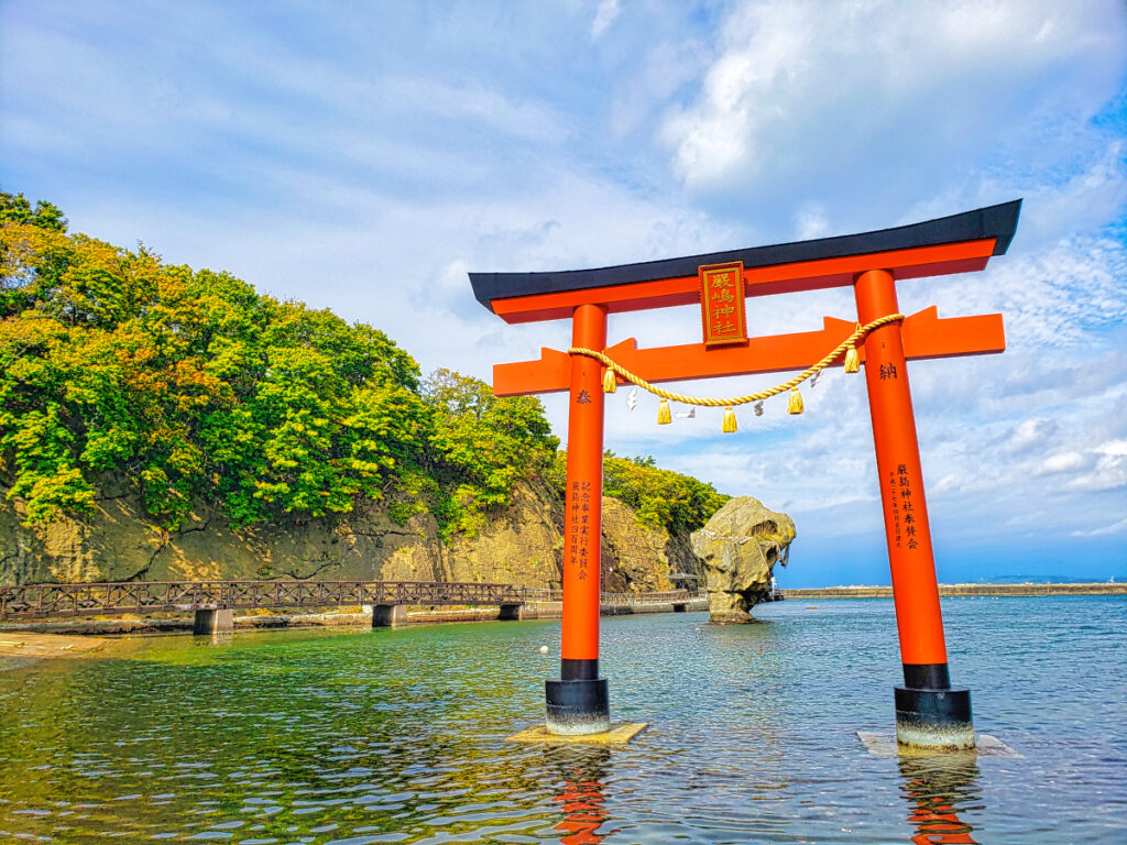 瓶子岩(かもめ島) 北海道