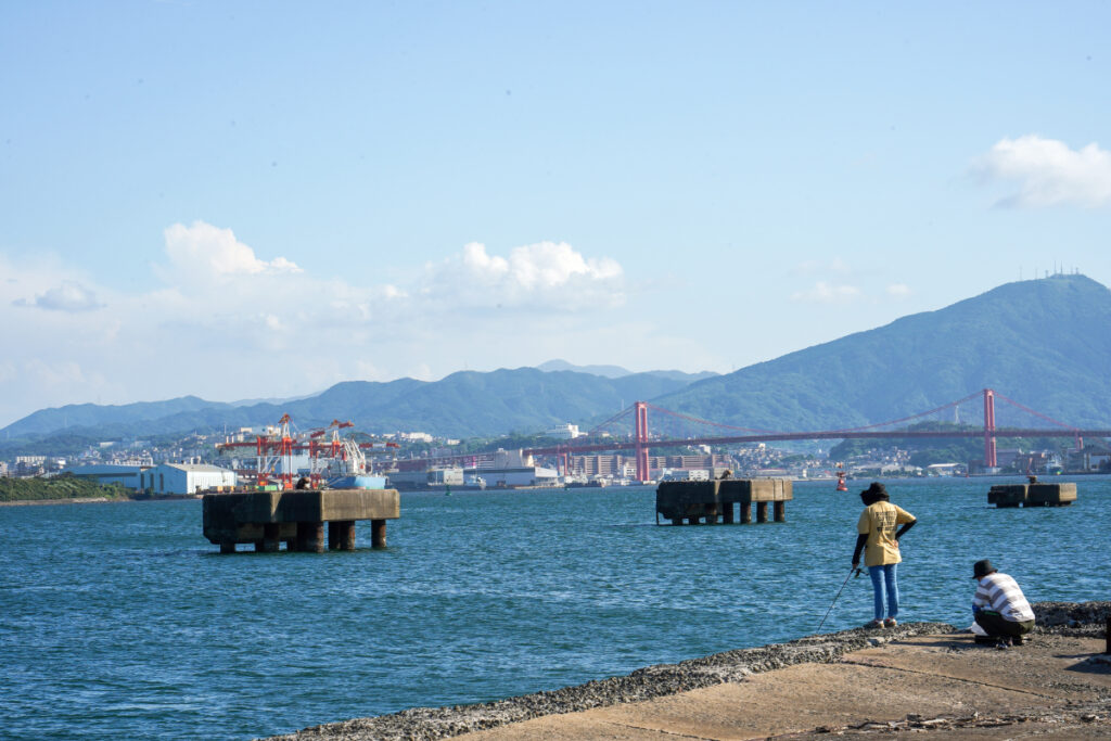 軍艦防波堤(響灘沈艦護岸)_ 福岡県