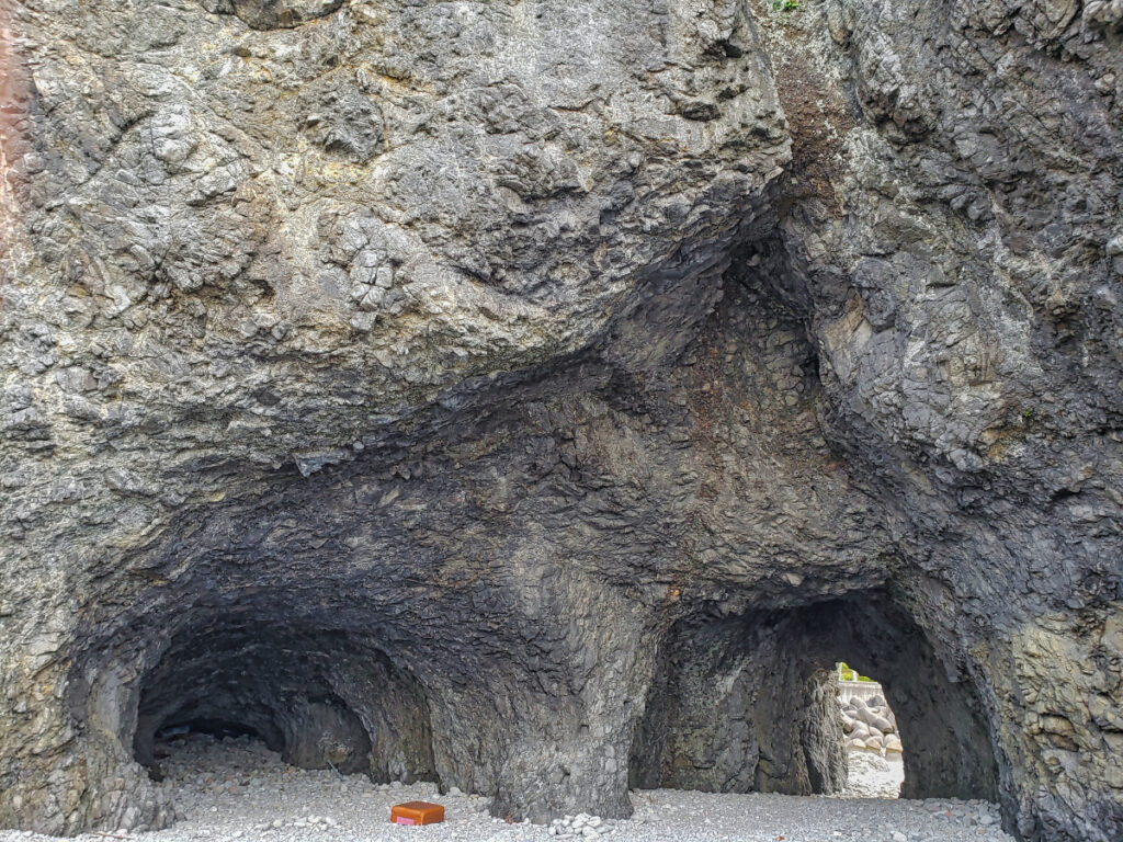 マンモス岩 北海道
