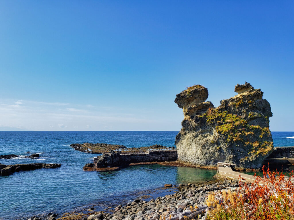 キス熊岩 北海道