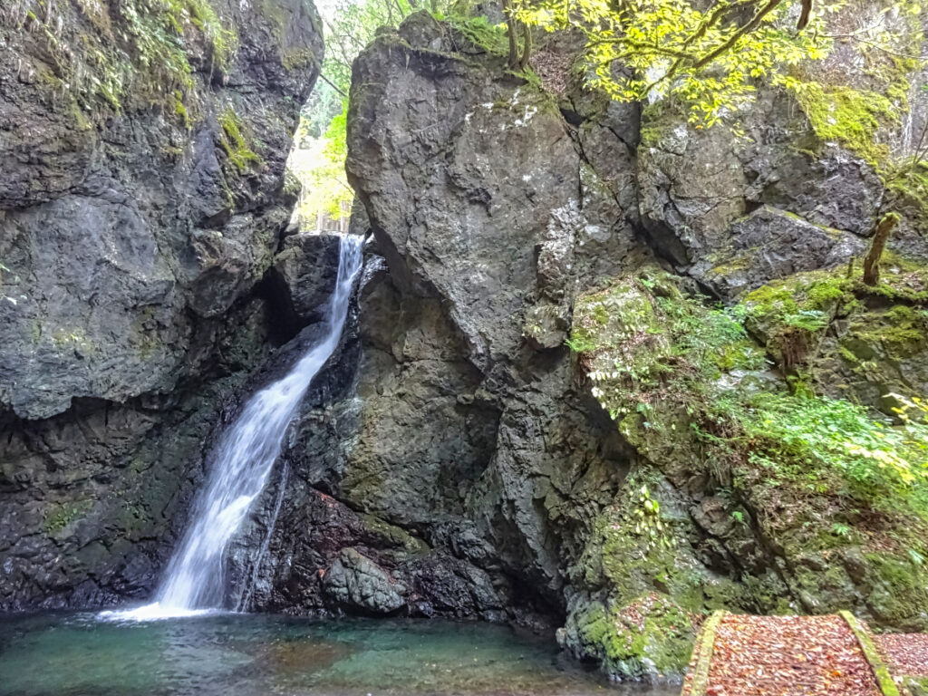 若杉不動滝 兵庫県