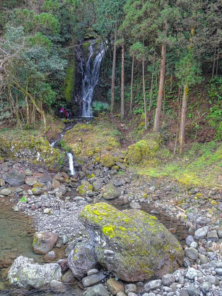 蛙岩 木弓の滝 大分県
