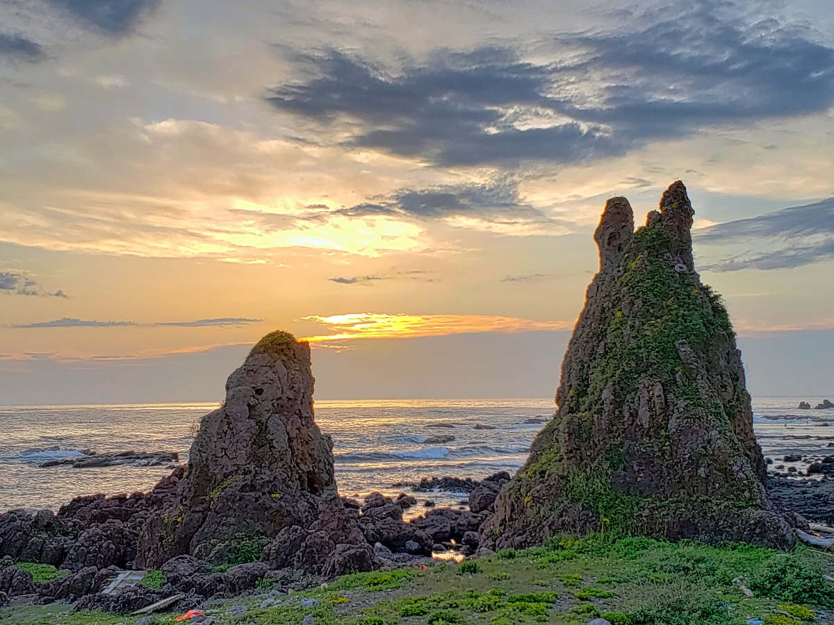 剱地権現岩（トトロ岩） 石川県